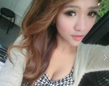 王小優（MineYo）　正妹show girl與她的可愛小瑪爾