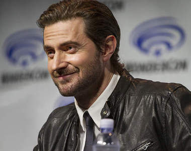 Richard Armitage《直闖暴風圈》綁小辮子的漫展訪談