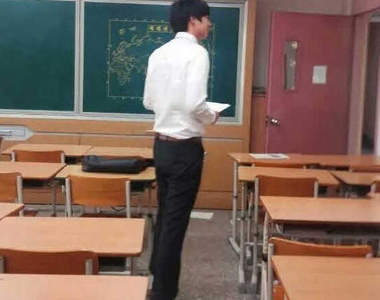 《別人家的數學老師》真的不是偶像兼職嗎??