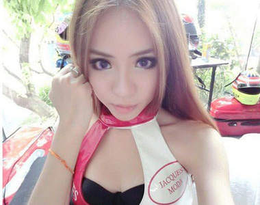 Germaine Ong 是不是新加坡的賽車女郎都這麼漂釀?