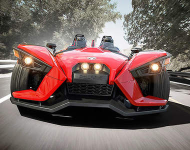 2015年式《Polaris Slingshot》三輪車真的跑得快