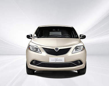 小改款《Lancia Ypsilon》無緣的義大利小可愛悄悄變臉