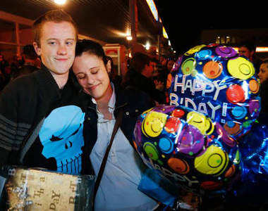 沒有同學參加的《亞斯伯格男孩》生日派對 但全世界都祝他生日快樂✪‿✪