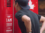 Google製《Molson啤酒機》讓路人挑戰打開它喝免費啤酒 Google製《Molson啤酒機》讓路人挑戰打開它喝免費啤酒