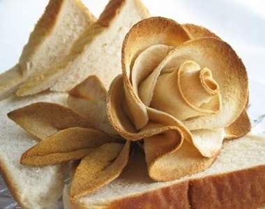 《焗烤玫瑰吐司》讓你邊吃邊花兒朵朵開◕ܫ◕