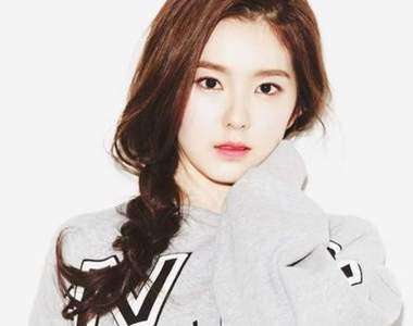 網友討論《新人團中最受注目的女星》雖是新人但魅力不輸前輩唷