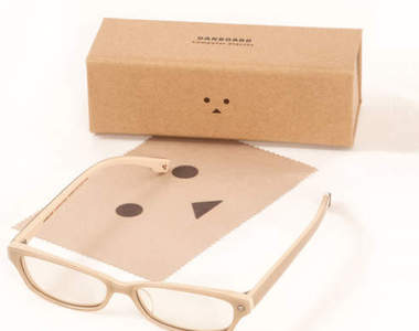 《阿愣眼鏡》史上最可愛的紙箱人眼鏡登場