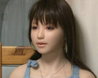 《戀上性愛娃娃》「她」不只是性玩具而是重要的心靈支柱…