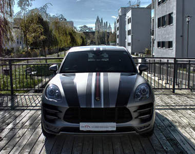 彩繪新衣《保時捷Macan》性能升級預備中