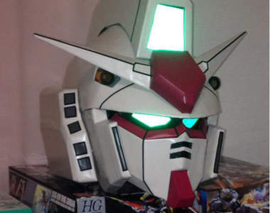 達人實驗《發光鋼彈模型》竟然連貓咪也會變成鋼彈？