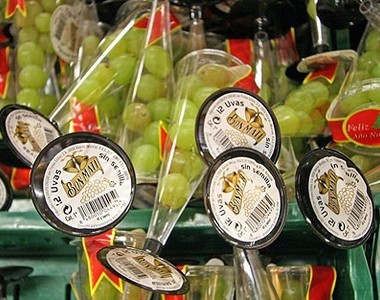 《外國有趣跨年習俗》為什麼賣場都要賣12顆一組的葡萄組合?