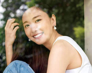 《2016日本女星月曆》明年的牆上就該好好選一付掛著壓