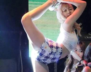 《超軟Q韓星》筋越軟畫面越美麗(,,・ω・,,)