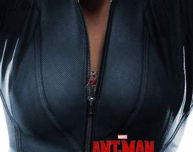 網友自製《蟻人》乳浪海報　這一次蟻人爬到黑寡婦胸上啦