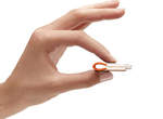 超迷你《inCharge USB 連接線》帶一條長長的線就落伍了 超迷你《inCharge USB 連接線》帶一條長長的線就落伍了