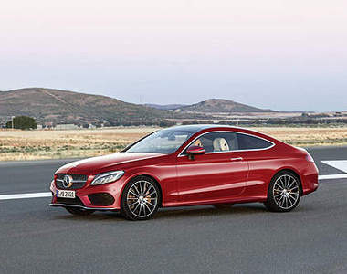 新世代《M-Benz C-Class Coupe》法蘭克福車展前帥氣現身