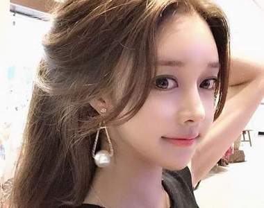 韓國大眼正妹《趙敏英》兩年後的她多了分成熟韻味