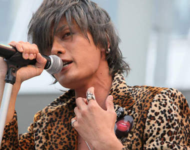 帥帥哒《銀色髮蠟》免染髮就可以有個性色彩