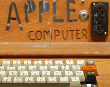 誤將寶物當垃圾《極罕見 Apple I 電腦》拍賣價台幣兩千多萬