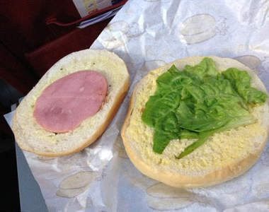 推特流行中《最爛飛機餐分享》我寧願吃麥當勞: (