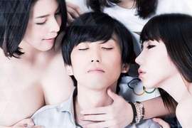 日本成人頻道舉辦《閉眼慈善活動》忍住歐派誘惑就能散播♥