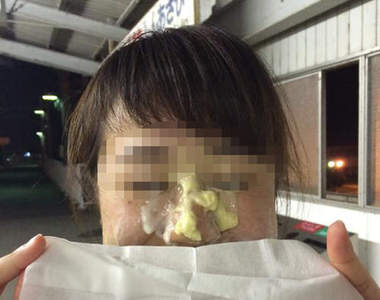 奶油泡芙《顏射女高中生》愛浪費食物就讓妳們丟臉丟個夠？