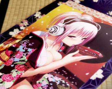 《角色掛軸》廣告文案好像比商品本身更有戲？