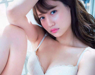 《永尾瑪利亞的寫真夜現場》可以當小嶋陽菜後繼者的性感美女