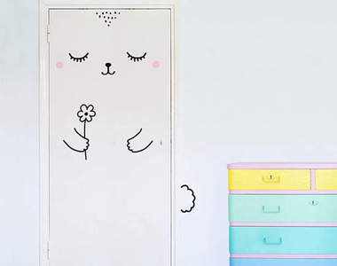 好治癒《門的貼紙》輕輕鬆鬆的就把門給變可愛了