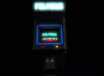 《Polybius》都市傳說會致人於死地的遊戲機台(抖) 《Polybius》都市傳說會致人於死地的遊戲機台(抖)