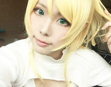 《開胸衣姬》YUMI糕胸前有包超柔抽取衛生紙