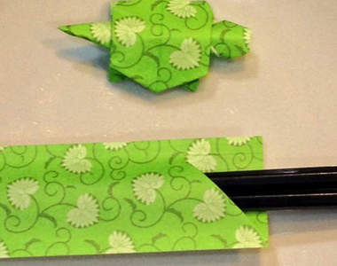 《筷套摺紙》以後等菜來有事情可以做了