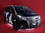 蝙蝠俠助陣《Toyota Esquire》熱騰騰新廣告日本出爐 蝙蝠俠助陣《Toyota Esquire》熱騰騰新廣告日本出爐