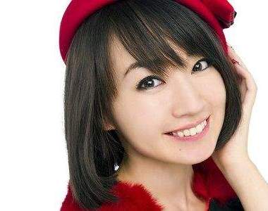 《水樹奈奈 & SMAP》在電視上合唱魔法少女奈葉主題曲