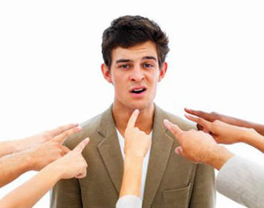 臉書新功能《Facebook 繼承人》掛了之後就會繼承給指定的人(囧)