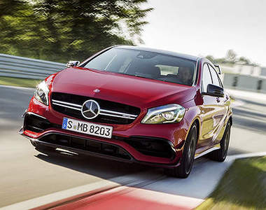 馬力381匹《M-Benz A45 AMG》重回性能鋼砲王座