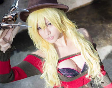 《宅宅愛COser》看起來好兇狠的爆乳佛萊迪