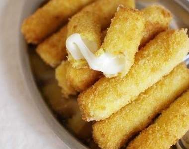 熱量不高滿足感高的《吐司起司條》低成本也能出好料裡