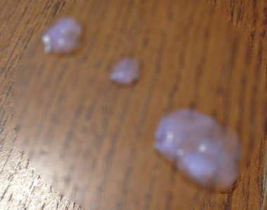 超邪惡《可爾必思凍飲》倒出來的樣子要怎麼不讓人想歪呢wwww