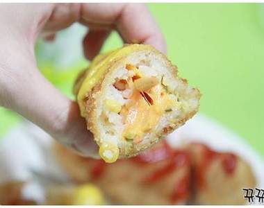 韓國小七新推出《米熱狗》不管熱量直接吃下去就對了♪