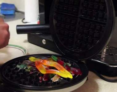 《小熊軟糖能變鬆餅嗎？》美國鬆餅狂人烤給你看