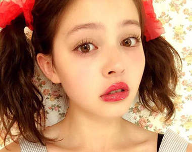 次世代混血模《加藤NANA》可愛長相根本真人洋娃娃♥