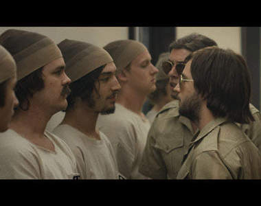 真實事件改編《史丹佛監獄實驗》電影 失控的實驗是怎麼練成的？