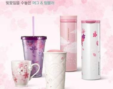 韓國限定《2015星巴克櫻花杯》買兩塊蛋糕還會送你櫻花筆唷