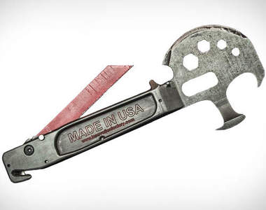 《對殭屍用萬能工具斧》末日來臨這就是你的未來救贖