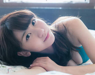 《柏木由紀的寫真夜現場》爆乳又性感的責任編輯