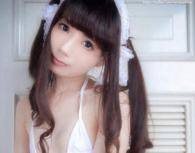 《宅宅愛COser》反而是一種特色的貧乳骨感小隻馬