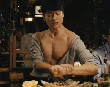 《香取慎吾》瘦身成功 代言健身連擠檸檬都要給你看肌肉肉♥