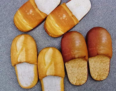 《擬真麵包系列商品》怎麼會有人腳踩麵包浪費食物啊?