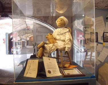 都市傳傳說《博物館的娃娃》被館方禁止拍照的理由是...